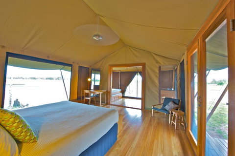 Wildman Wilderness Lodge - Northern Rivers Accommodation 9