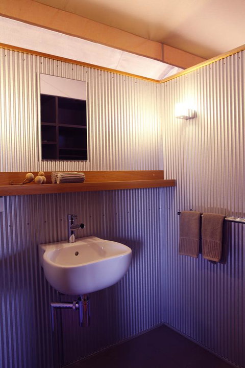 Wildman Wilderness Lodge - Northern Rivers Accommodation 11