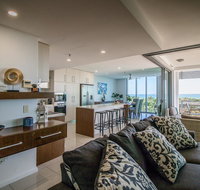 ZEN BY THE WATER - Esplanade Darwin Retreat - Northern Rivers Accommodation