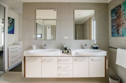 ZEN BY THE WATER - Esplanade Darwin Retreat - Northern Rivers Accommodation 12