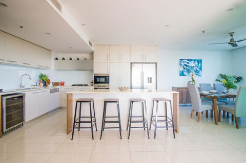 ZEN BY THE WATER - Esplanade Darwin Retreat - Northern Rivers Accommodation 21