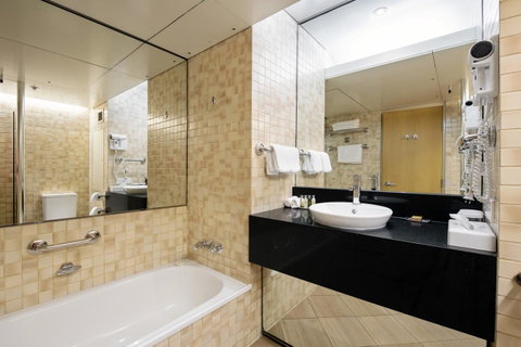 DoubleTree By Hilton Esplanade Darwin - Northern Rivers Accommodation 11