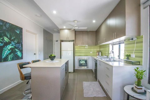 ZEN QUEST - The NOMADS PAD Near Nightcliff Markets & Sunset Foreshore - Northern Rivers Accommodation 26