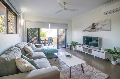 ZEN QUEST - The NOMADS PAD Near Nightcliff Markets & Sunset Foreshore - Northern Rivers Accommodation 2