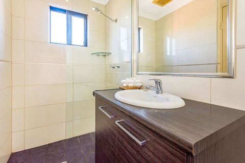 Quality Hotel Darwin Airport - Northern Rivers Accommodation 20