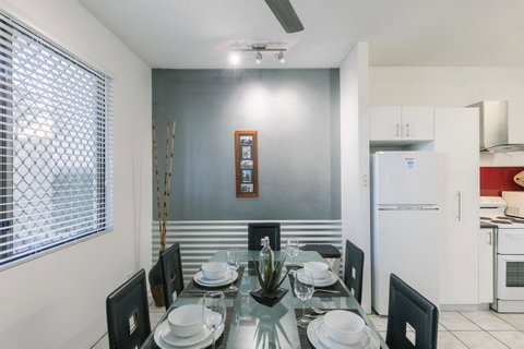 CitySide Apartment - 2 Bedroom With Private Courtyard - Northern Rivers Accommodation 2