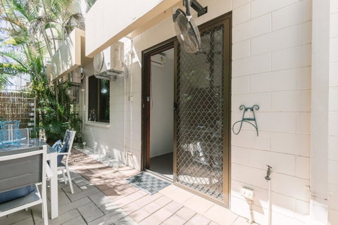 CitySide Apartment - 2 Bedroom With Private Courtyard - Northern Rivers Accommodation 10