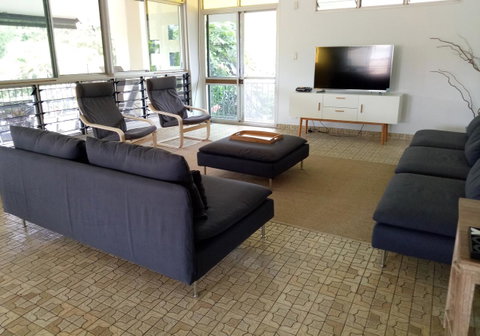 Arafura Blue - Northern Rivers Accommodation 4