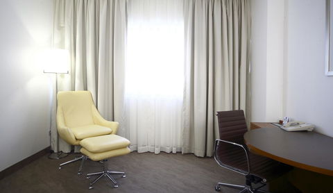 Novotel Canberra - Northern Rivers Accommodation 16