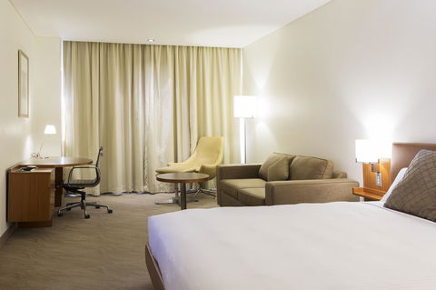 Novotel Canberra - Northern Rivers Accommodation 33