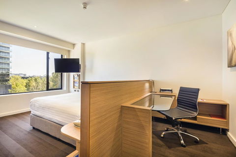 Crowne Plaza Canberra, An IHG Hotel - Northern Rivers Accommodation 34
