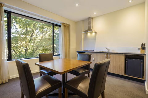Crowne Plaza Canberra, An IHG Hotel - Northern Rivers Accommodation 39