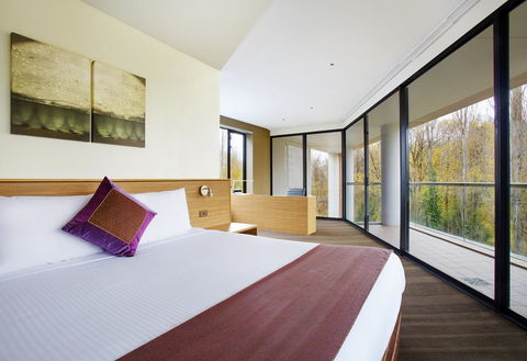 Crowne Plaza Canberra, An IHG Hotel - Northern Rivers Accommodation 43