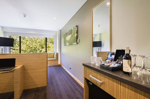 Crowne Plaza Canberra, An IHG Hotel - Northern Rivers Accommodation 42