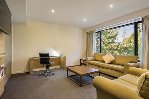 Crowne Plaza Canberra, An IHG Hotel - Northern Rivers Accommodation 37