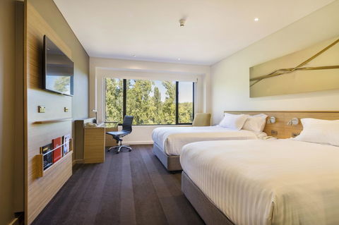 Crowne Plaza Canberra, An IHG Hotel - Northern Rivers Accommodation 32