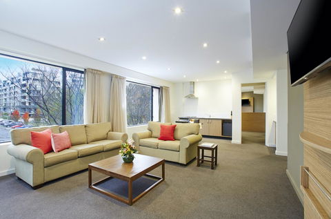 Crowne Plaza Canberra, An IHG Hotel - Northern Rivers Accommodation 11