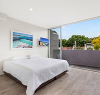 Bondi Beach Studio King Suite  Balcony - Northern Rivers Accommodation