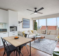 Boutique Apartment with Fantastic Harbour Views - Northern Rivers Accommodation