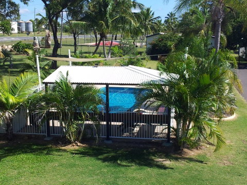 Bowen Arrow Motel - Northern Rivers Accommodation 1