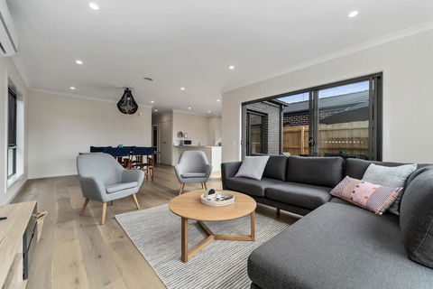 Brand New And Beautiful - Rosebud Holiday Home - Northern Rivers Accommodation 0
