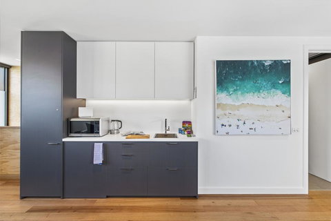 Brand New Beachside Studio Apartment - Northern Rivers Accommodation 3