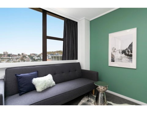 Bright, Modern Studio Steps From The Action - Northern Rivers Accommodation 1