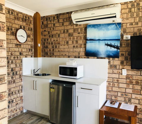 Buccaneer Motel - Deluxe Accommodation The Entrance - Northern Rivers Accommodation 2