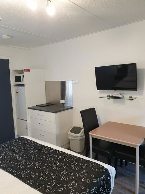 Budget On The Lake - Northern Rivers Accommodation 2