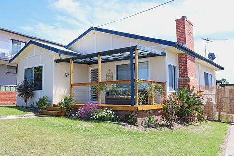 Bungo Beach House - Pet Friendly Home - Northern Rivers Accommodation 0