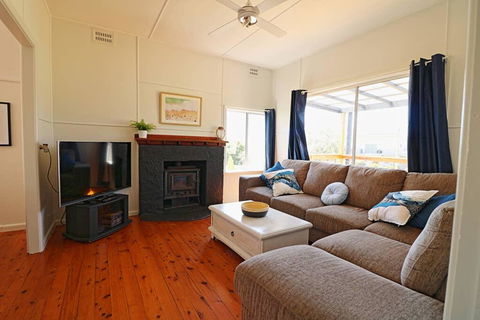 Bungo Beach House - Pet Friendly Home - Northern Rivers Accommodation 2