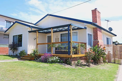 Bungo Beach House - Pet Friendly Home - Northern Rivers Accommodation 1