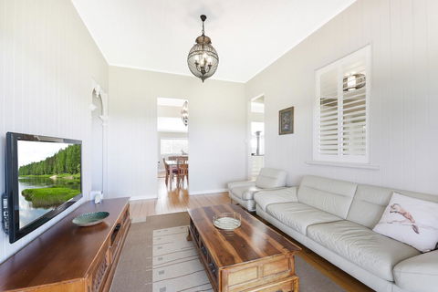 Bunya @ Maleny Farm House - Northern Rivers Accommodation 1