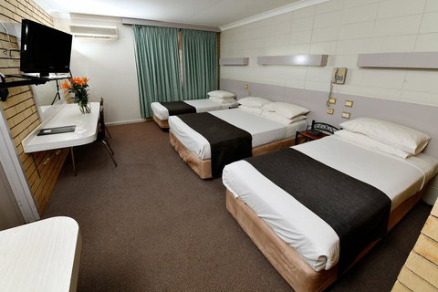 Burke And Wills Motor Inn - Northern Rivers Accommodation 1