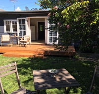 Burrill Lakeview Cottage - Northern Rivers Accommodation