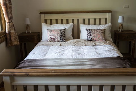 Buttercup Hill - Northern Rivers Accommodation 1