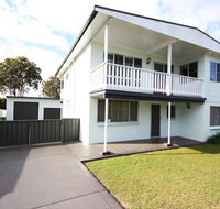 By The Beach at South West Rocks - Northern Rivers Accommodation
