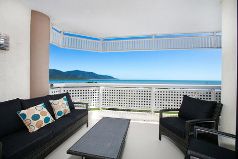 Cairns Luxury Waterfront Apartment - Northern Rivers Accommodation 3