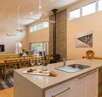 Callala Breeze - access to indoor community pool - Northern Rivers Accommodation