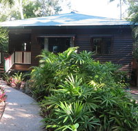 Calypso House 8 Appian Way - Northern Rivers Accommodation