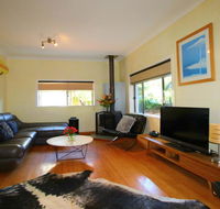 Cape Cod Beach House 25 Skyline Crescent - Northern Rivers Accommodation