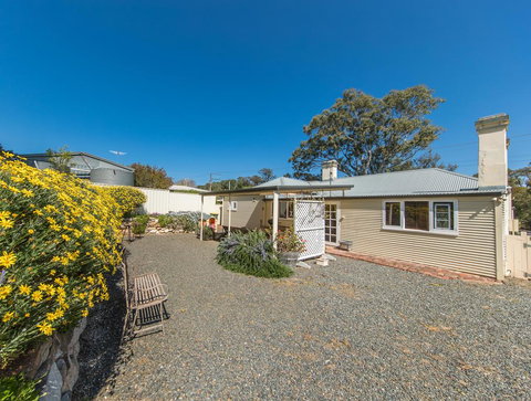 Captain Rodda's Cottage - Northern Rivers Accommodation 1