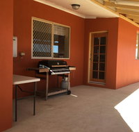 Caretakers Cottage Budget Accommodation - Northern Rivers Accommodation