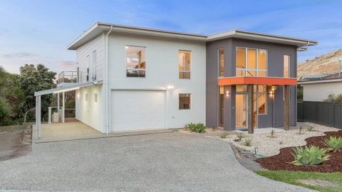 Carrickalinga Shores - 35 Solitude Drive - Northern Rivers Accommodation 2