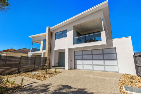 CASABLANCA - DROMANA - Northern Rivers Accommodation 0