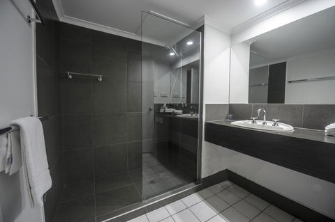 Castaways Resort & Spa On Mission Beach - Northern Rivers Accommodation 3