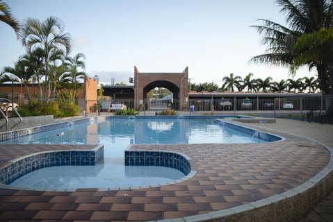 Castle Motor Lodge - Northern Rivers Accommodation 2