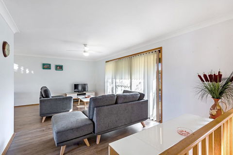 Catalina 12 Holiday House - Walk To Beaches - Northern Rivers Accommodation 3