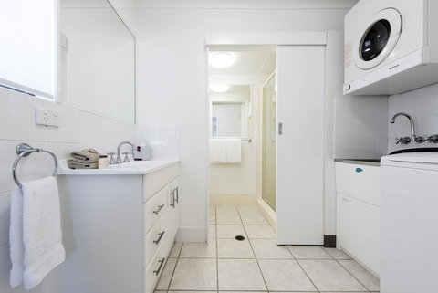 Cayman Quays - Northern Rivers Accommodation 3
