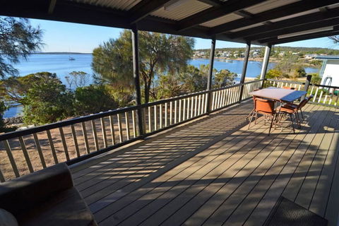 CDC-625 Beach House Incl.rear 2BR Studio - Northern Rivers Accommodation 0